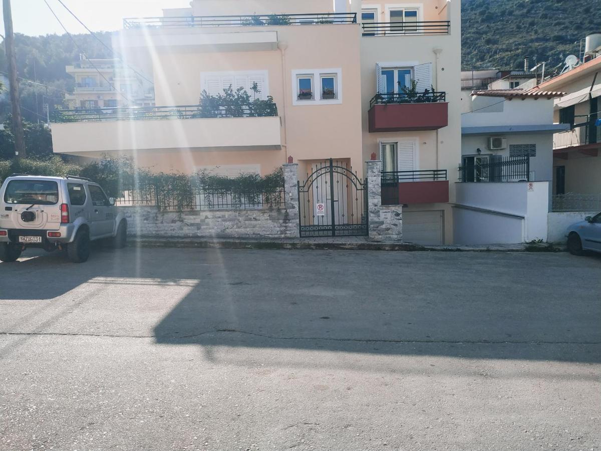 Jasmine Apartment - Nafplio Town Екстер'єр фото