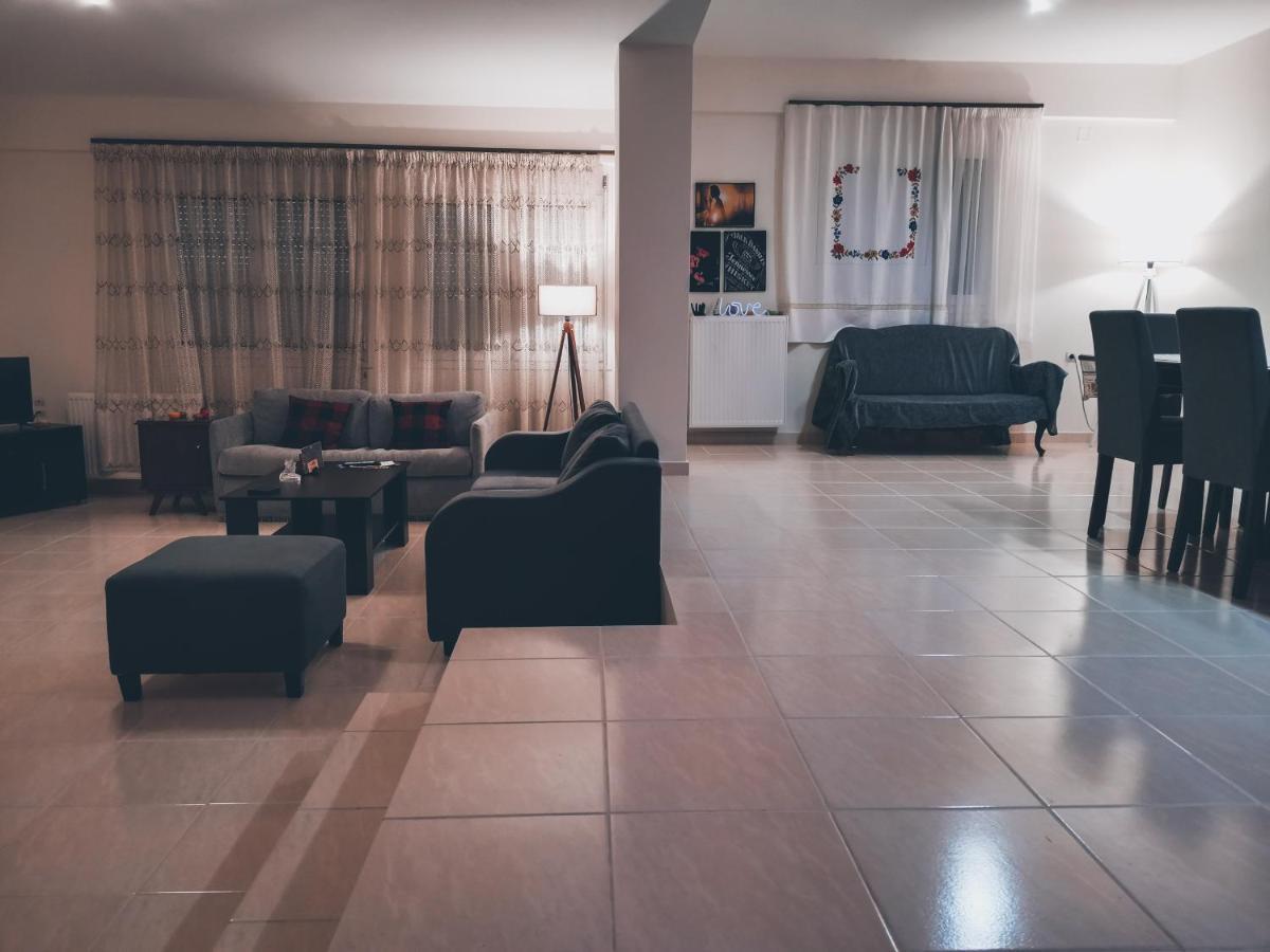 Jasmine Apartment - Nafplio Town Екстер'єр фото